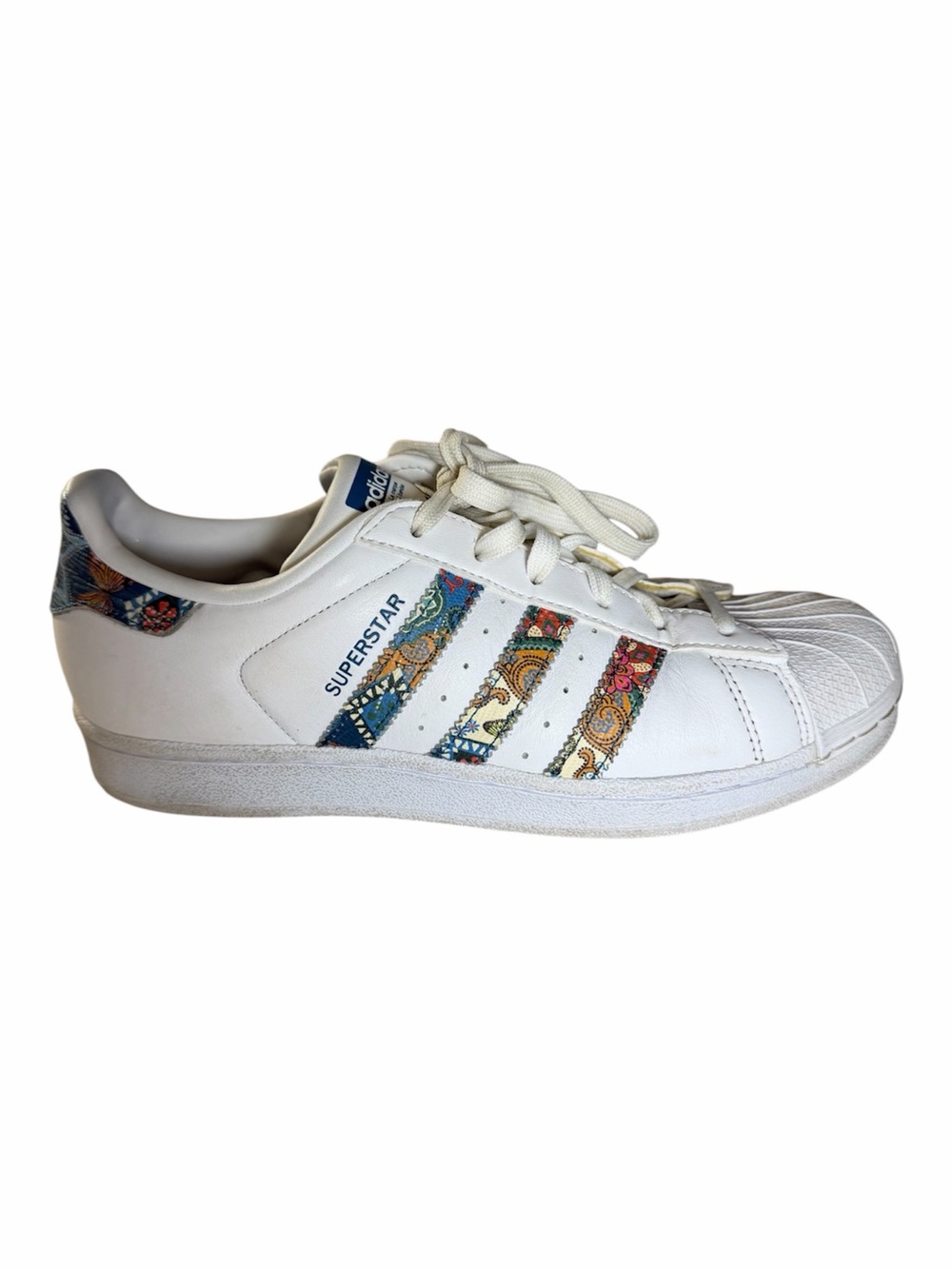 Adidas Superstar White Floral Paisley Boho Bandana Sneakers BY9177 Size 7.5